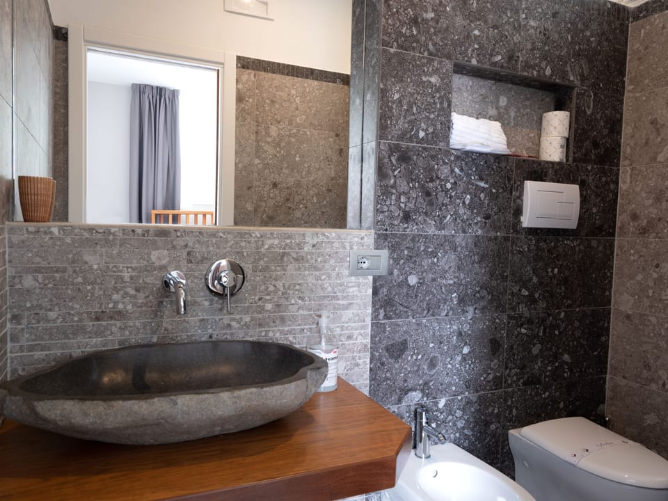 Classic Double Room, Kitchenette, Patio | Bathroom | Shower, rainfall showerhead, free toiletries, hair dryer