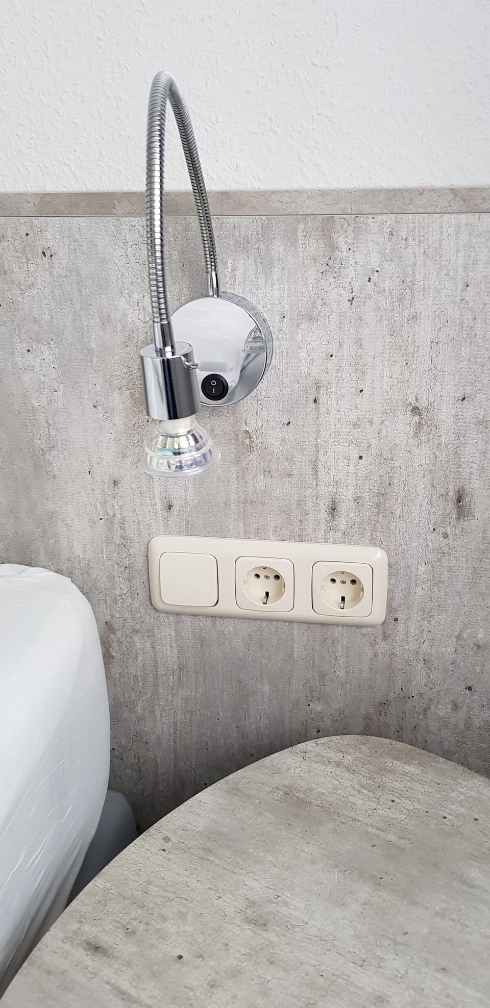 Comfort Twin Room, Shared Bathroom | Laptop workspace, iron/ironing board, free WiFi, bed sheets