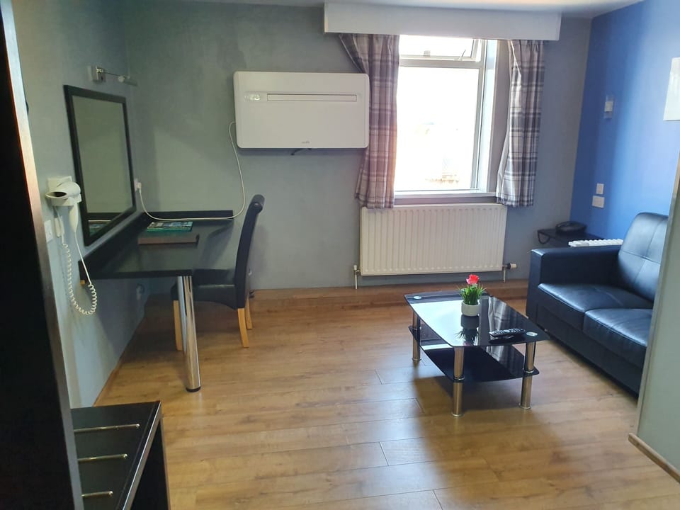 Gilson Hotel Hotel in Hull