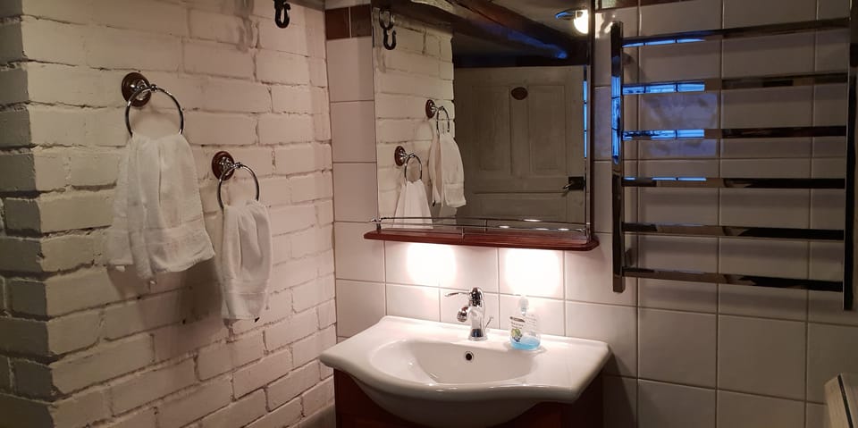 Hair dryer, towels