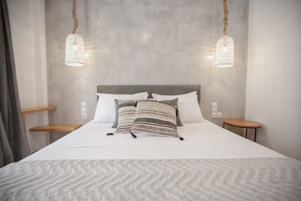 Family Room, Balcony, Mountain View | Premium bedding, down comforters, pillowtop beds, minibar