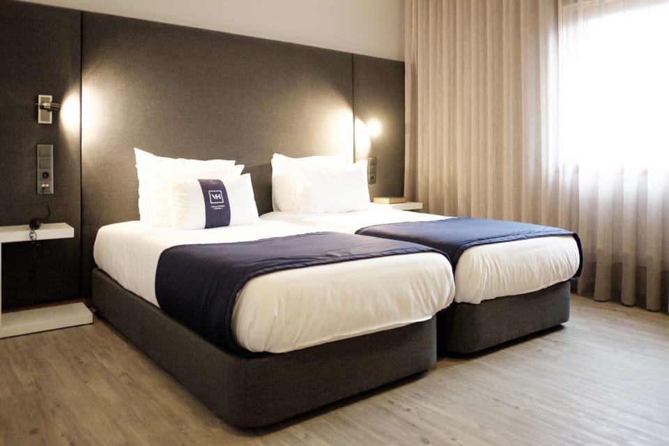 Standard Twin Room, Multiple Beds | Desk, laptop workspace, blackout drapes, soundproofing