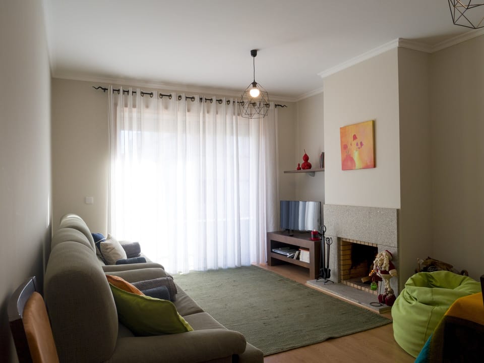 Apartment, 2 Bedrooms, Non Smoking, Sea View | Living area | Flat-screen TV