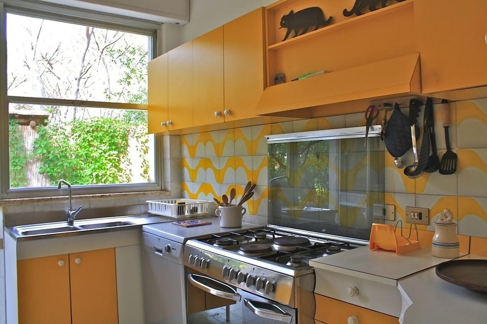 Villa (5 Bedrooms) | Private kitchen | Fridge, oven, dishwasher, freezer