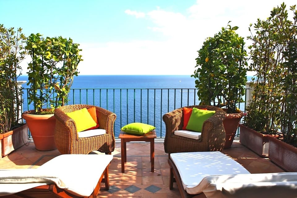 Sundeck