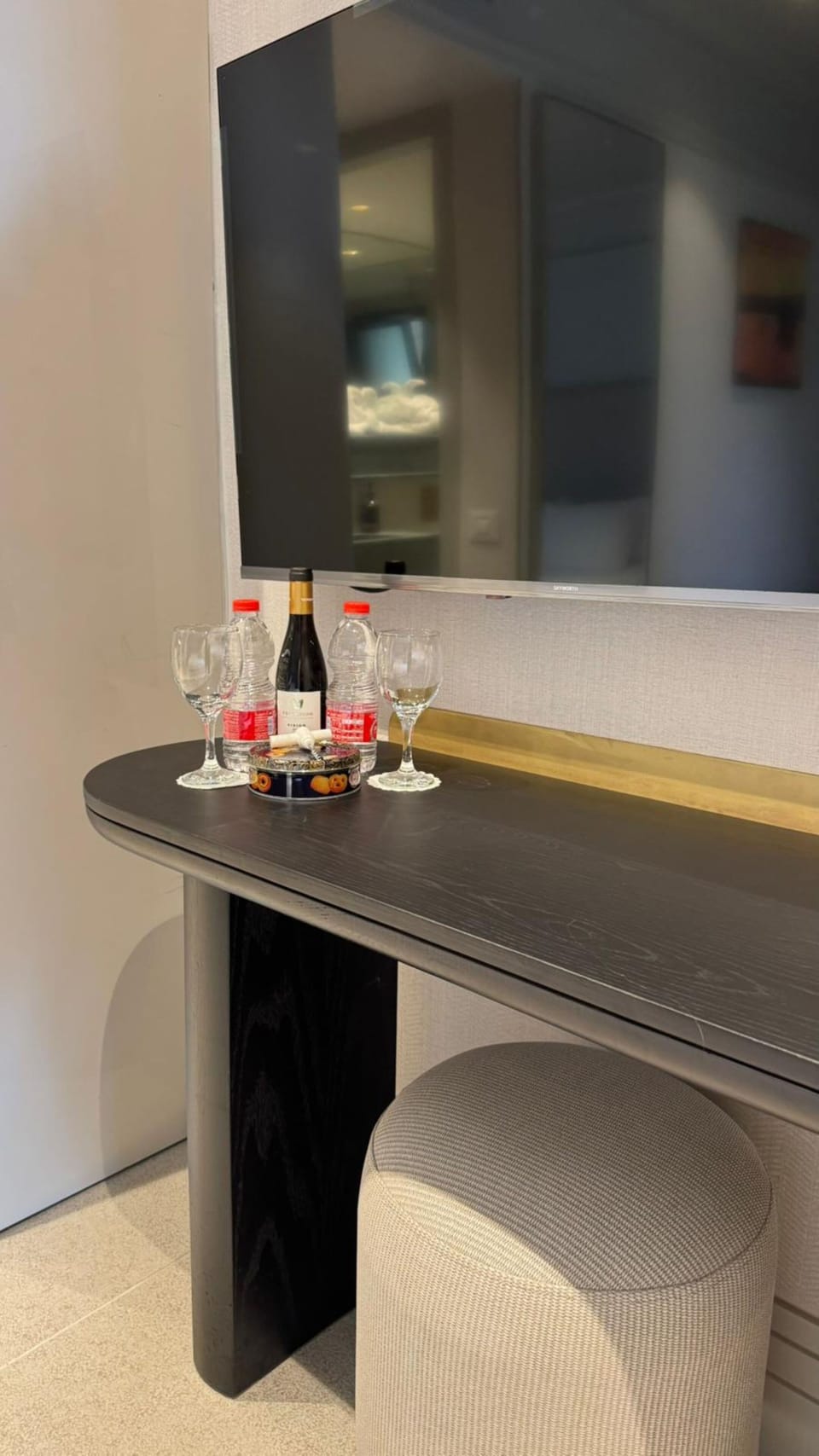 Village Superior Room | Minibar, in-room safe, desk, cribs/infant beds
