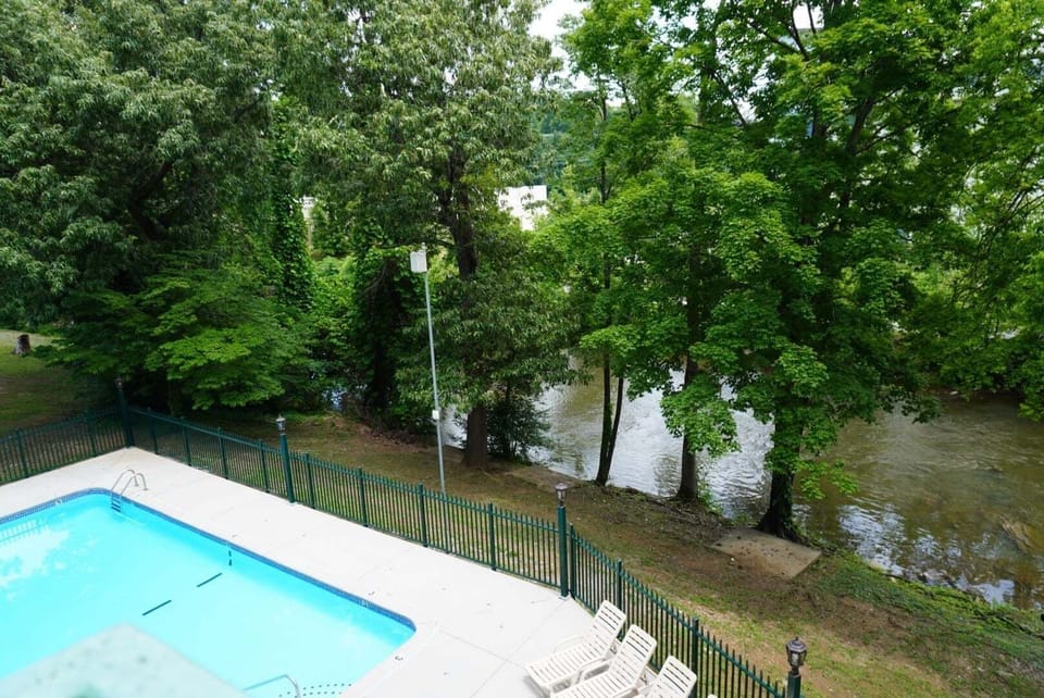 Condo, 2 Bedrooms | Pool