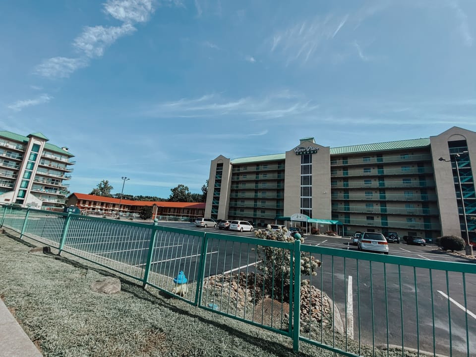 Condo, 2 Bedrooms | Property grounds