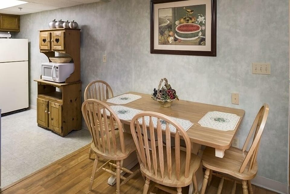 Condo, 2 Bedrooms | Private kitchen | Coffee/tea maker, fridge