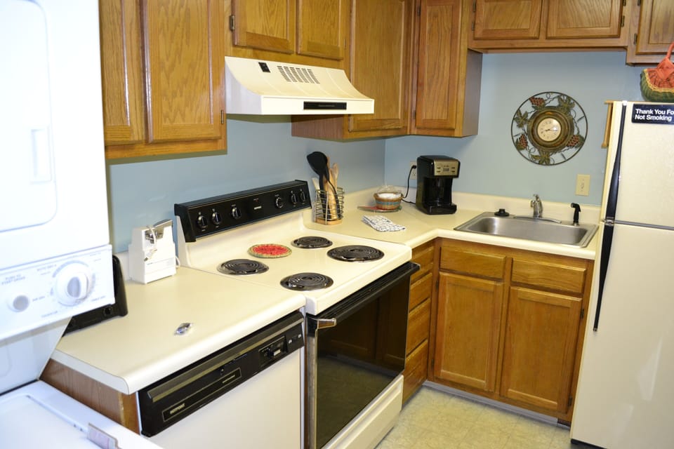 Condo, 2 Bedrooms | Private kitchen | Coffee/tea maker, fridge
