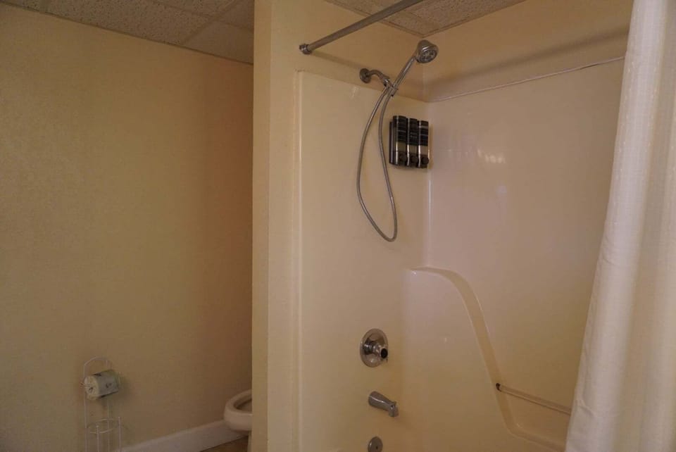 509 1bd 1 Bedroom Condo by RedAwning Apartment in Pigeon Forge
