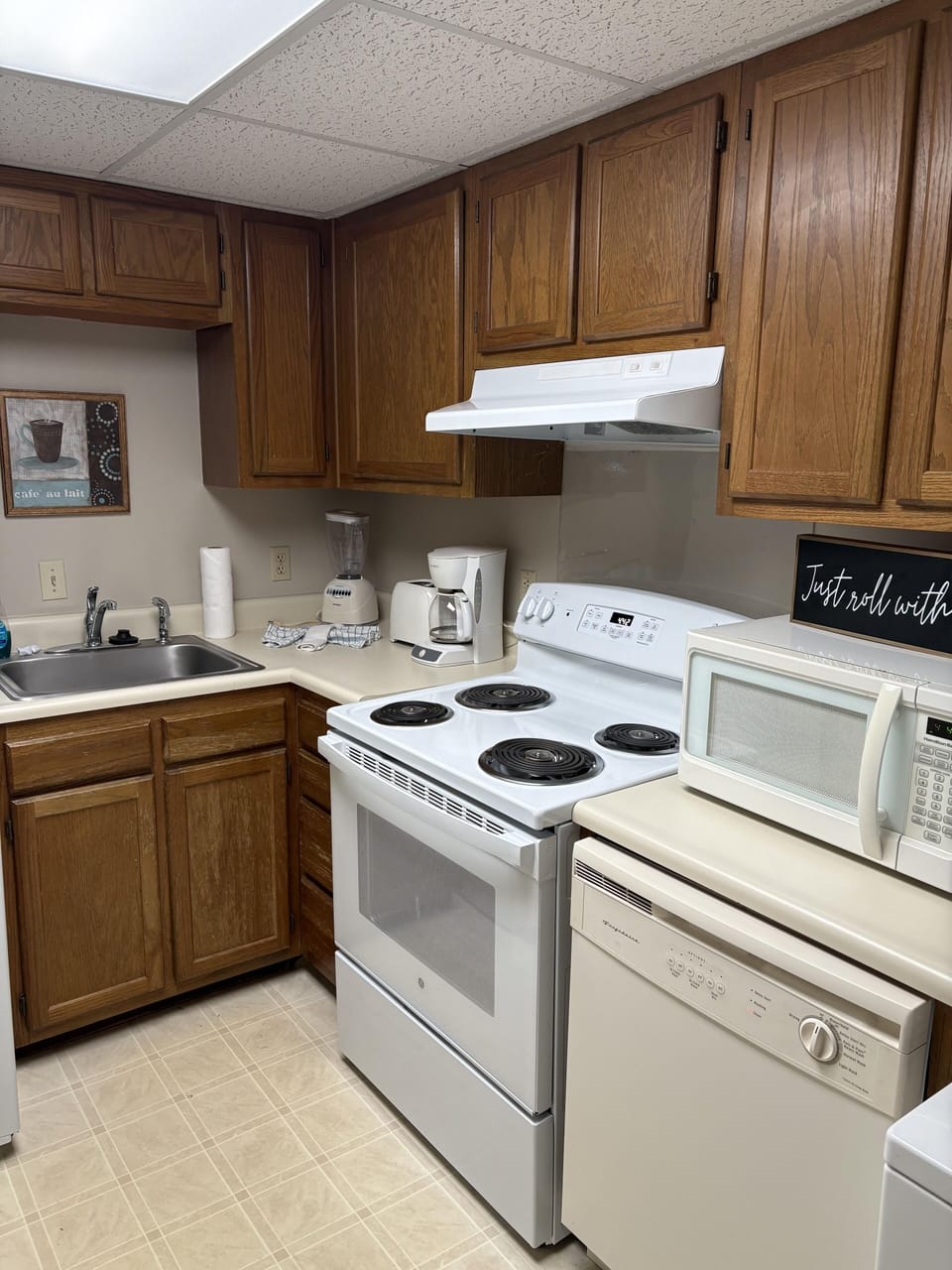 Condo, 2 Bedrooms | Private kitchen | Coffee/tea maker, fridge