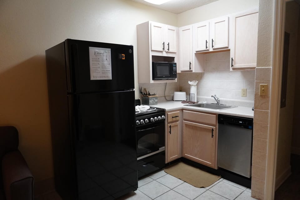 Condo, 1 Bedroom | Private kitchen | Coffee/tea maker, fridge