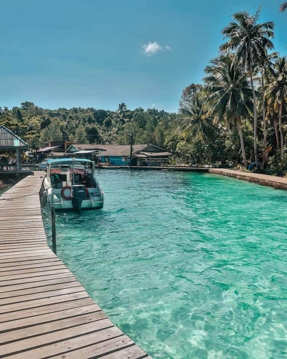 Beach nearby, free beach cabanas, beach massages
