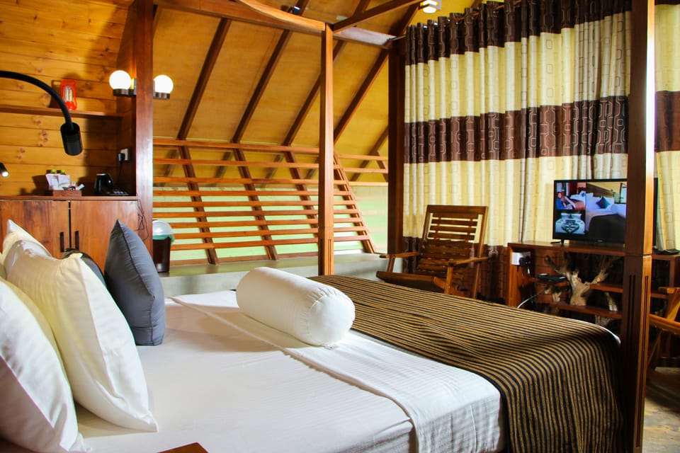 Deluxe Chalet | Soundproofing, bed sheets