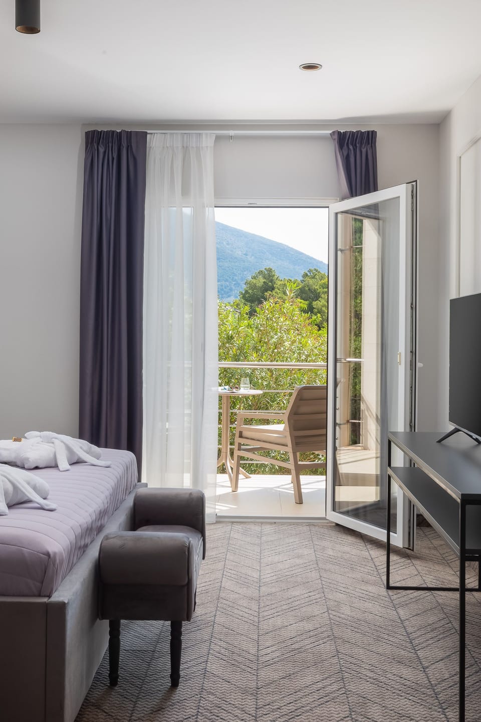 Minibar, in-room safe, soundproofing, iron/ironing board