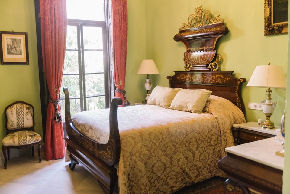 Deluxe Double Room, Balcony | 1 bedroom, blackout drapes, free WiFi, bed sheets