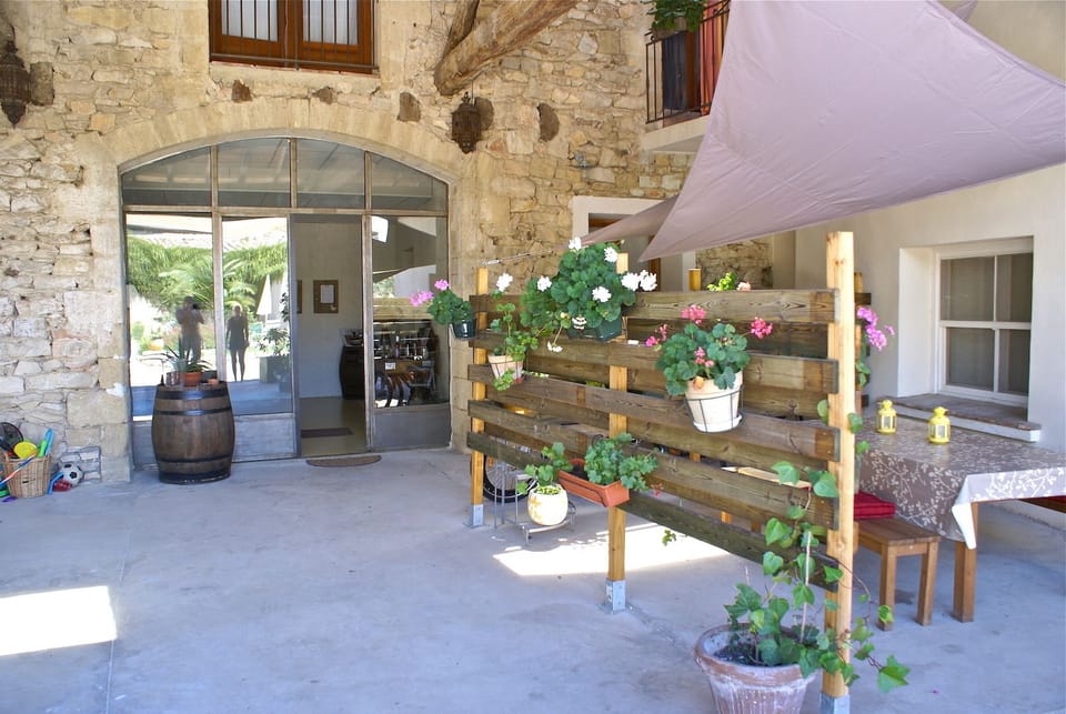 Mas Tolosan Bed and Breakfast in Provence