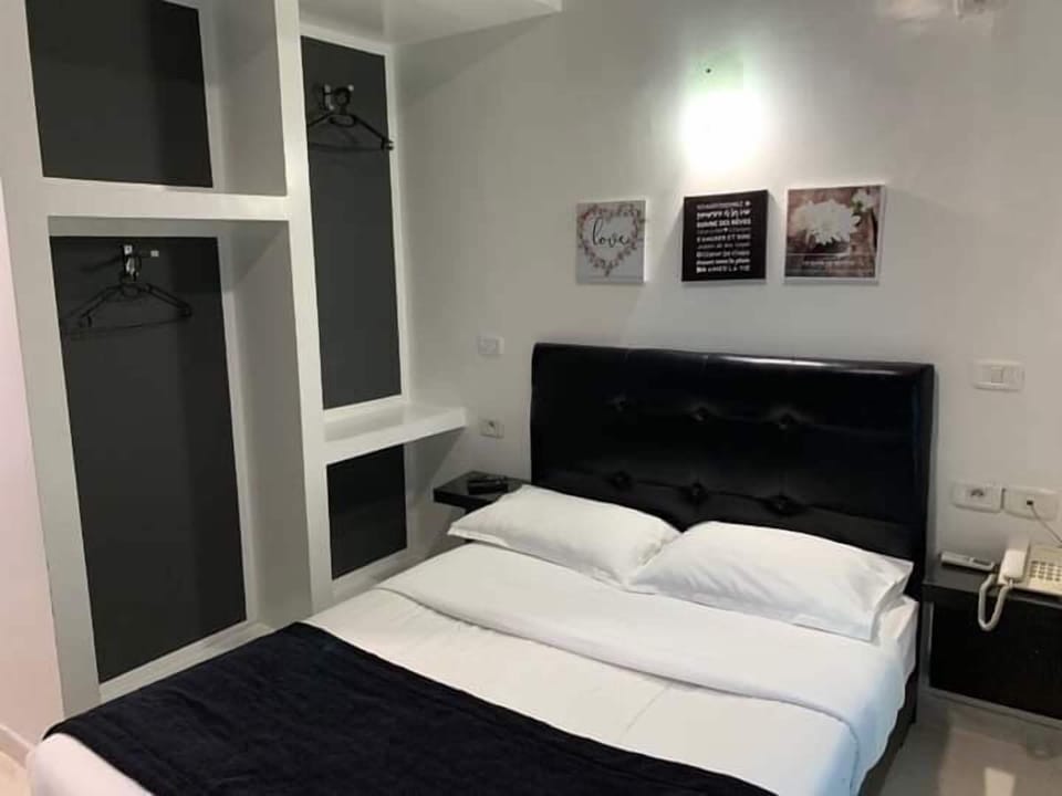 Double or Twin Room | In-room safe, blackout drapes, free WiFi, bed sheets