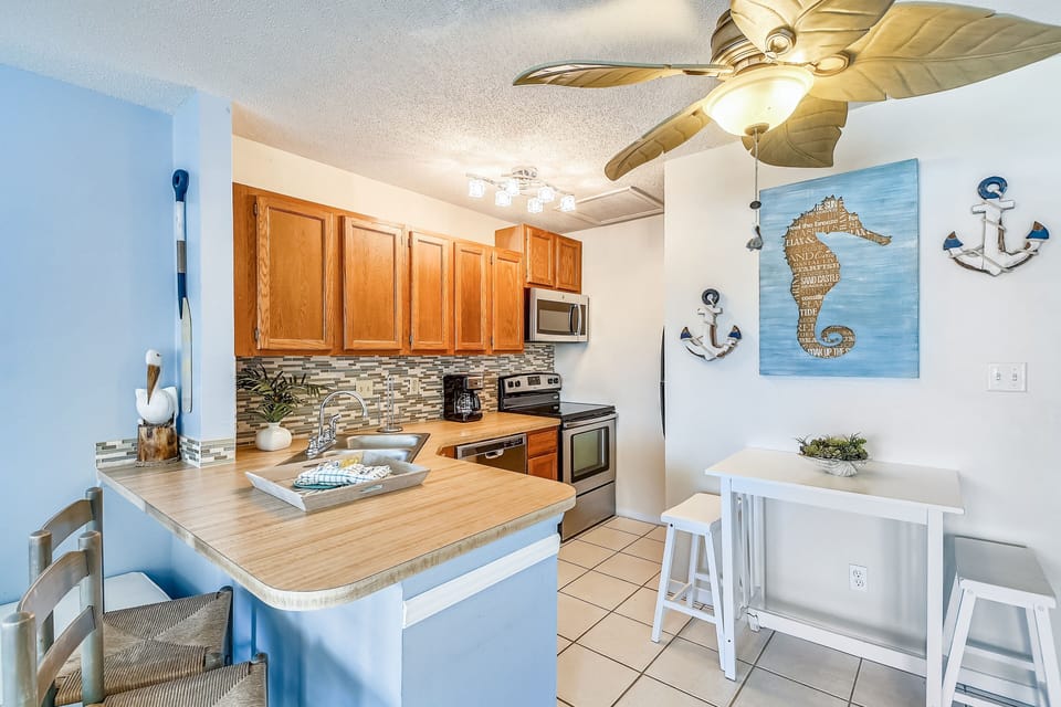 Studio | Private kitchen | Fridge, microwave, oven, dishwasher
