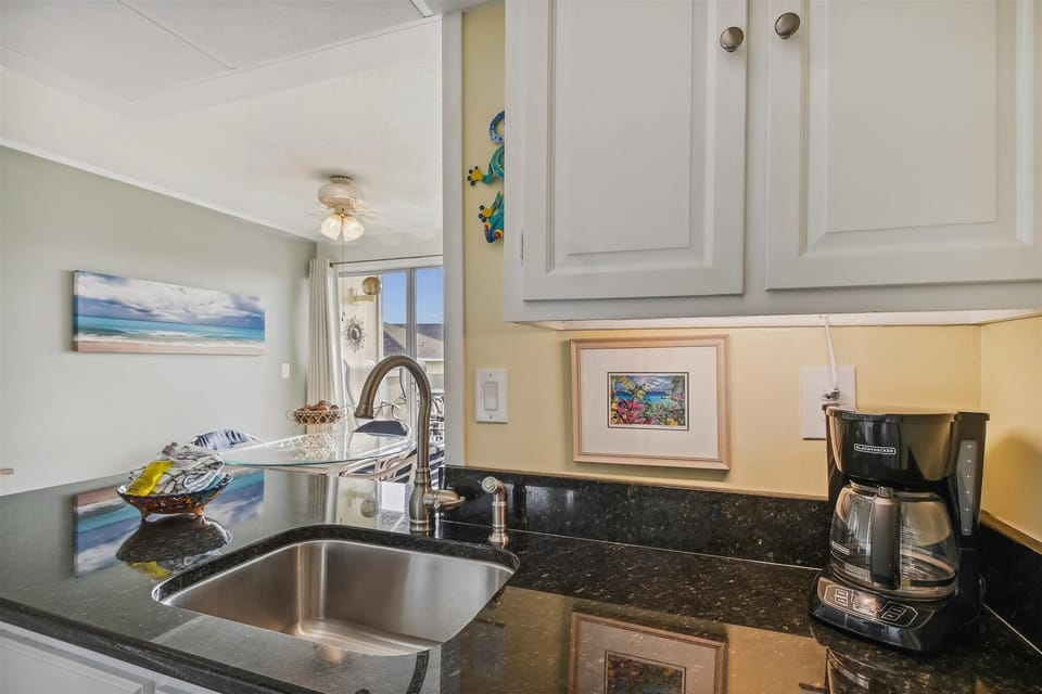 Condo, 1 Bedroom | Private kitchen | Fridge, microwave, oven, dishwasher