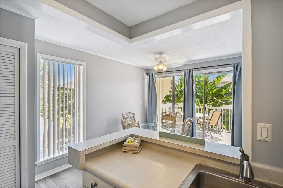 Condo, 1 Bedroom | View from property