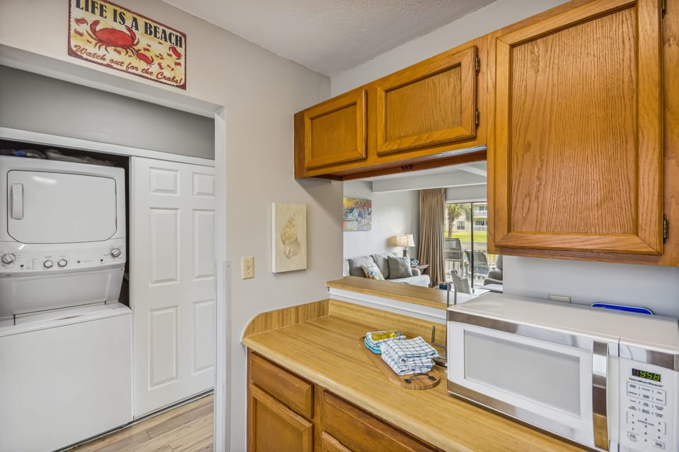 Condo, 2 Bedrooms | Private kitchen | Fridge, microwave, oven, dishwasher