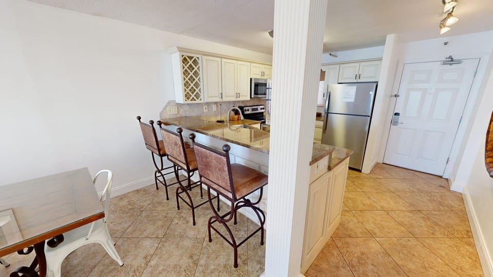 Condo, 2 Bedrooms | Private kitchen | Fridge, microwave, oven, dishwasher