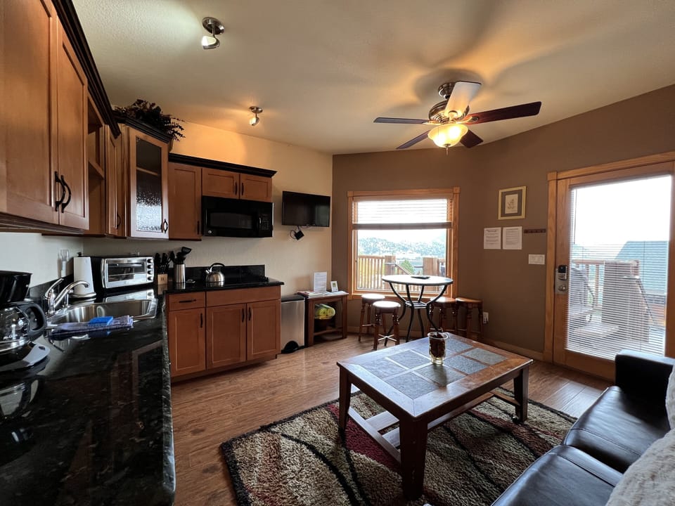 Condo, 1 Bedroom | Interior