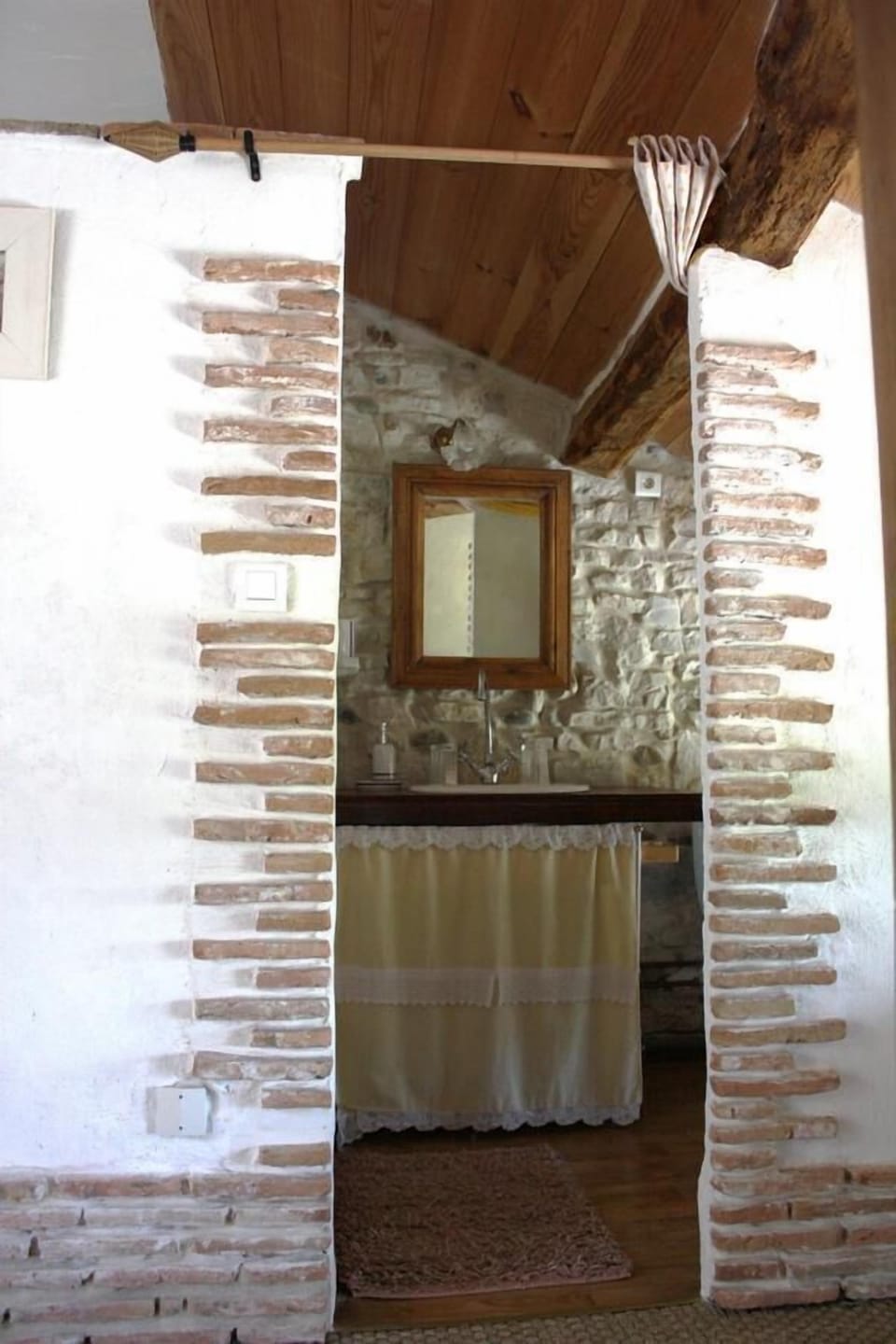 Double Room (Provençale) | Bathroom sink