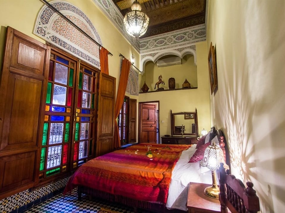 Deluxe Suite, Private Bathroom (Yassmine) | 1 bedroom, premium bedding, minibar, WiFi