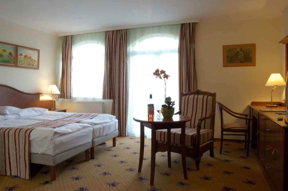 Standard Double or Twin Room | In-room safe, free WiFi, bed sheets