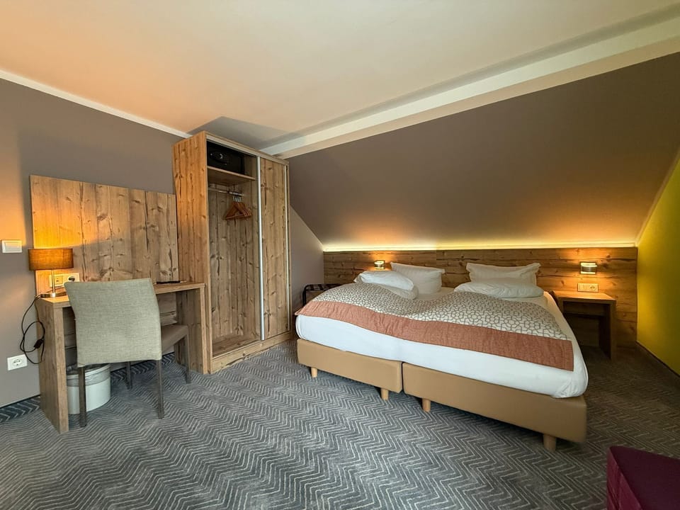 Double Room (Keilberg) | Down comforters, in-room safe, desk, soundproofing