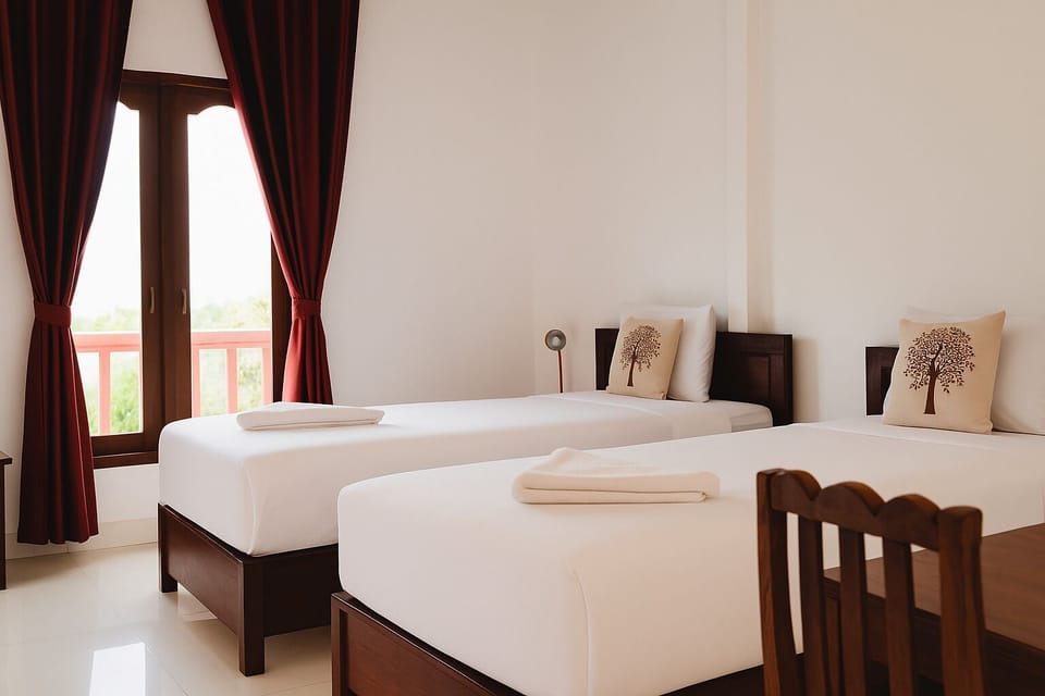 Deluxe Twin Room | 1 bedroom, pillowtop beds, desk, blackout drapes