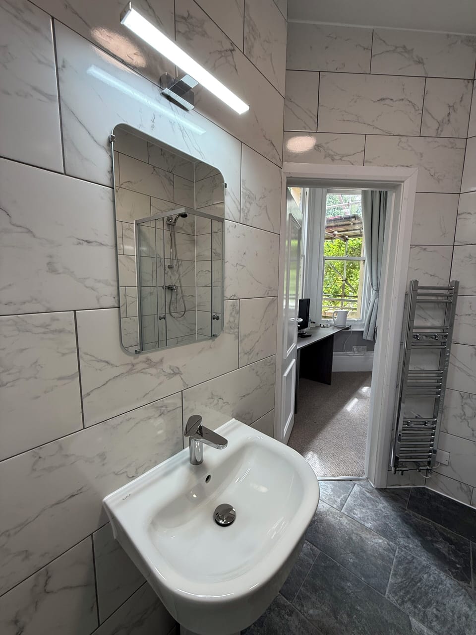 Double Room | Bathroom | Shower, hair dryer, towels