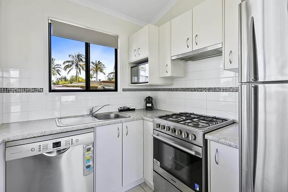 Superior Cabin (3 Bedroom) | WiFi, bed sheets