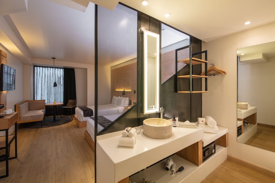 Standard Double Room | Bathroom | Free toiletries, hair dryer, towels, soap