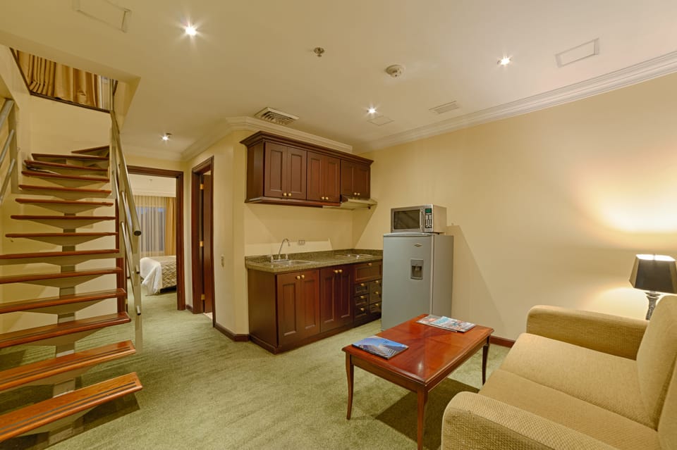 Apartment, 2 Bedrooms | Private kitchenette