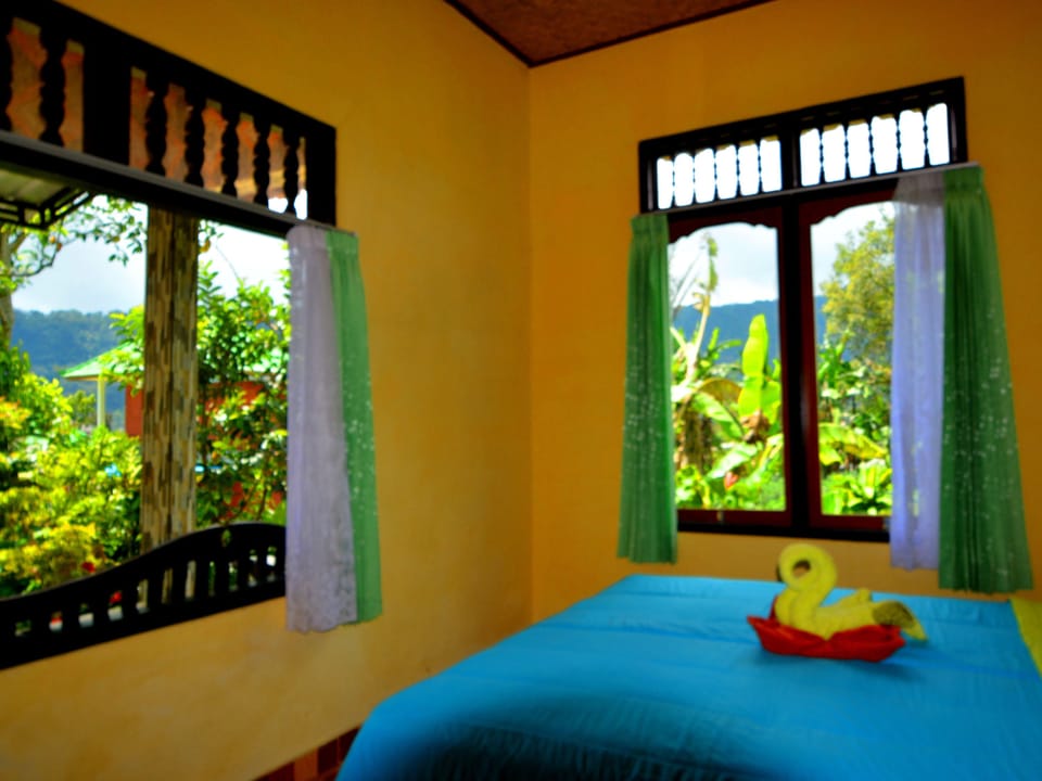 Standard Room, 2 Bedrooms | Free WiFi, bed sheets