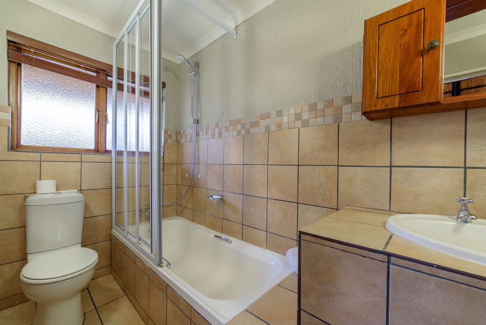 Room, Multiple Beds, Non Smoking | Bathroom | Combined shower/tub, deep soaking tub, hair dryer, towels