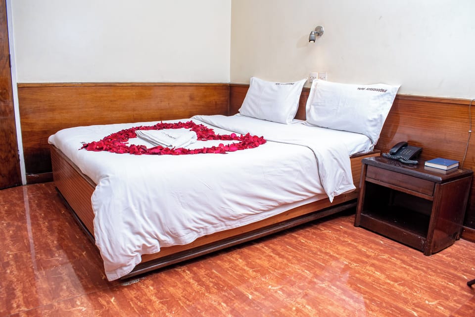 Standard Room | In-room safe, desk, soundproofing, iron/ironing board