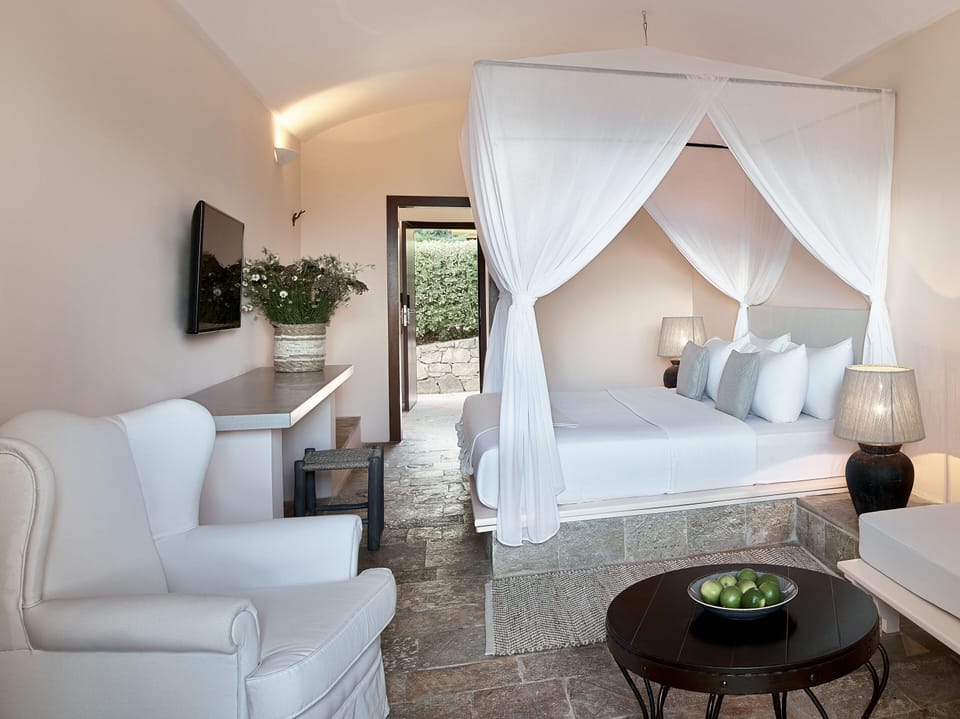 Daphnila Bungalow Garden View | In-room safe, soundproofing, free cribs/infant beds, free WiFi