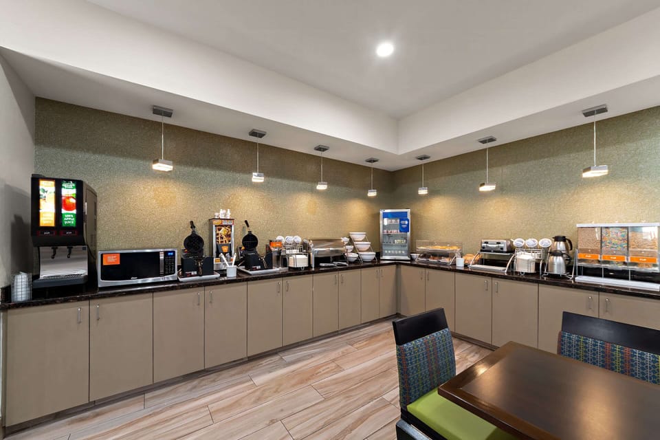 Free buffet breakfast