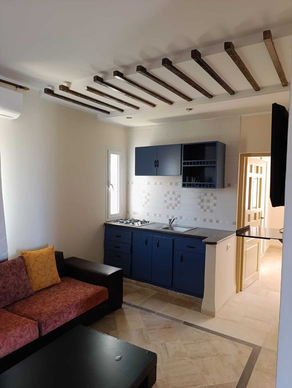 Apartment, 2 Bedrooms | Private kitchen | Fridge, microwave, stovetop, cookware/dishes/utensils