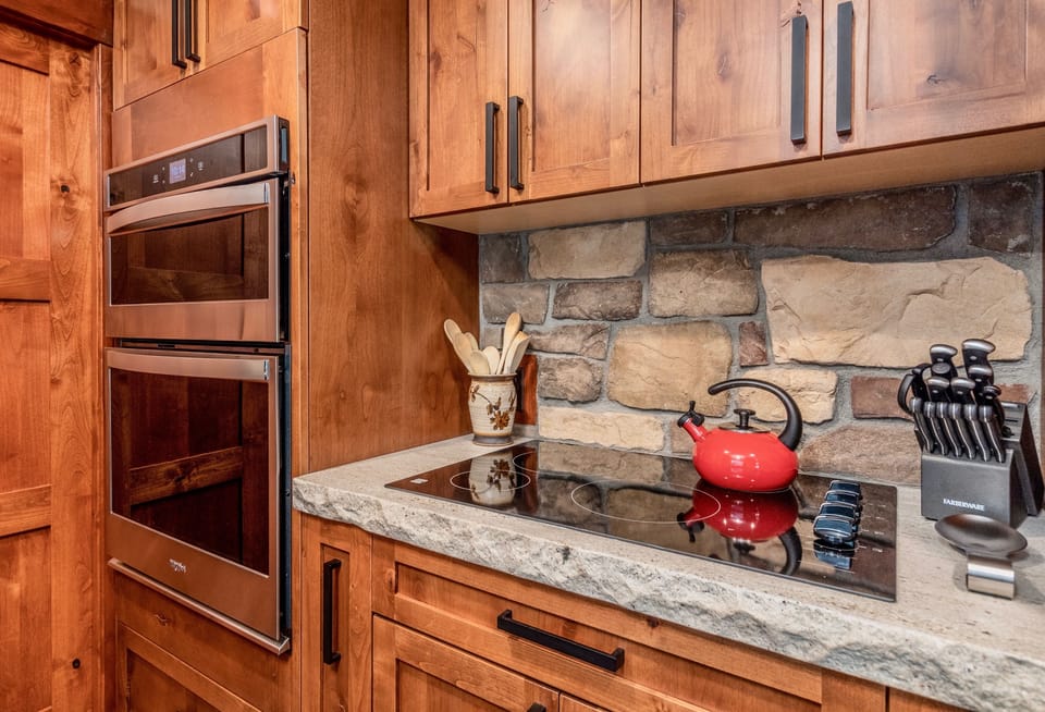 House, 2 Bedrooms | Private kitchen | Microwave, dishwasher, coffee/tea maker