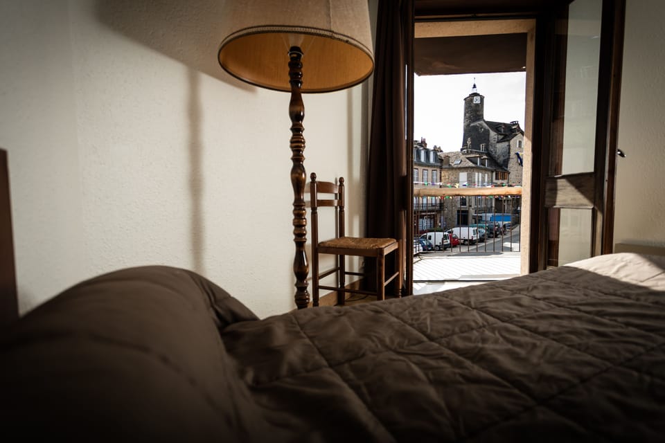 Double Room | 1 bedroom, desk, blackout drapes, soundproofing