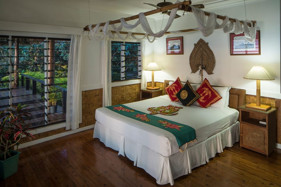 Individually decorated, individually furnished, desk, bed sheets