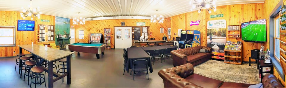 POV Lake Resort & Glamping Campground Hotel in Wisconsin