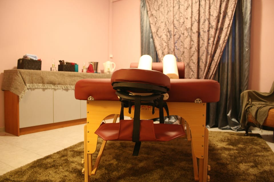 Deep-tissue massages, Swedish massages, prenatal massages