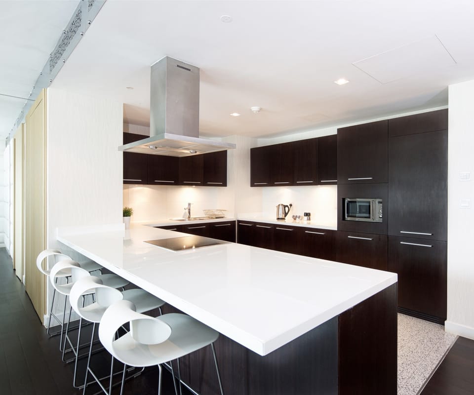 Comfort Apartment, 1 Bedroom, City View | In-room dining